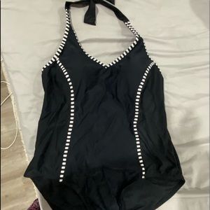 Catalina plus size swimsuit 18-20